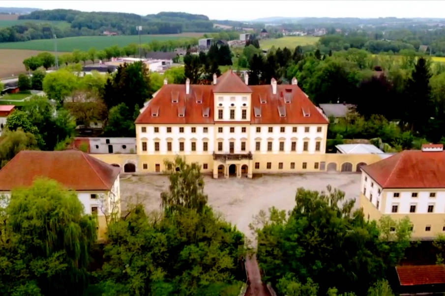 Hochzeitslocation Innviertler Versailles in Oberösterreich
